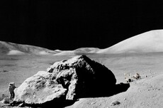 特朗普要求美國人2028重返月球 還要部署核反應(yīng)堆