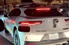 旧金山“黑夜迷途”：一次停电暴露自动驾驶单车智能的当下困境