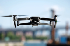 特朗普采取行动 美国禁止进口和销售新外国无人机