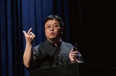 被质疑“大字吸金小字免责”，罗永浩回应