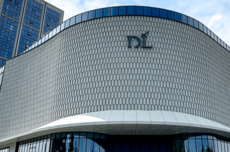 胖东来2025年销售额超235亿元 网友：于东来“控速目标”失败了