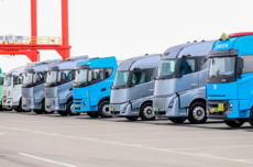 又一国产车企官宣：今年起 中国境内全面停产、停售燃油车