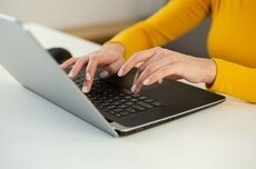 王腾新公司招聘研发工程师：月薪最高50K