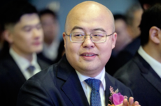 Minimax在港上市首日大涨 创始人闫俊杰财富达24亿美元