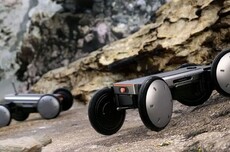 现代汽车会长郑义宣CES 2026现场向三星提议合作,卢泰文微笑点头