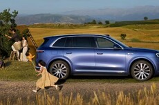 鸿蒙智行全新问界M7汽车上市104天累计交付突破7万台