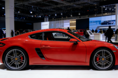 三部门召开汽车行业座谈会：坚决抵制无序“价格战”对违规企业严肃处理