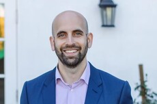 Airbnb：新任首席技术官Ahmad Al-Dahle于2014年创建并领导苹果自动驾驶团队