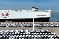 中国电动车在欧洲设定最低价意味着什么？专家解读