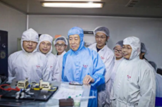 西电团队攻克芯片散热世界难题：界面热阻降至原先三分之一