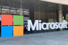 微软CEO:能源成本将决定各国在AI赛道上的胜负