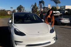 特斯拉官宣FSD转移计划3月31日终止，全面转向订阅制