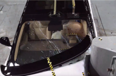 中保研四车碰撞测试结果出炉：三车全优通过