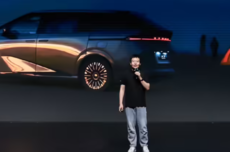 小鹏X9超级增程推出“移动充电站”计划：1000位车主春运路上可提供V2V车对车充电