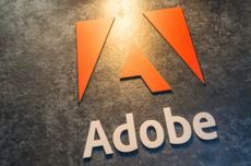 500页PDF报告读不完？Adobe Acrobat帮你AI转成播客路上听