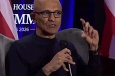 微软CEO：先用AI重做流程的人，会领先一代