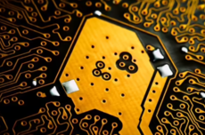 马斯克：芯片产能制约特斯拉中期增长，自建TerraFab晶圆厂很有必要