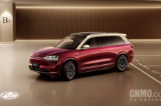 纯电体验拉满 华为李小龙：问界M9开了两年头一次加油