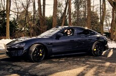 《华尔街日报》专栏作家试驾小米SU7：它像苹果没造出来的车，不想买美国车了