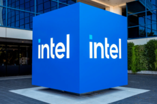 特朗普救助掩盖困境 华尔街日报：英特尔错失良机被“打回原形”