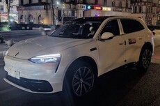 全新问界M6实车首曝 这才是年轻人的鸿蒙智行“真香车”