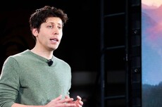 奥尔特曼：OpenAI可能会投资AI制药企业，并从科研成果中获利