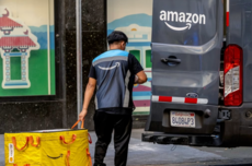 亚马逊第四季度净利润增长6% 2026年支出大增股价下跌9%