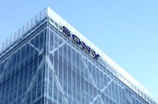 索尼2025财年第三季度财报亮眼：上调全年经营利润预期，股价大涨6%