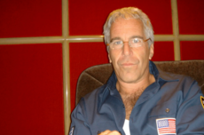 纽约时报：爱泼斯坦打入硅谷创业圈 声名狼藉仍有人想要他的钱