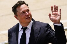 SpaceX与xAI合并后 马斯克身家突破8000亿美元