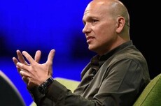 “iPod之父”法德尔：当爹之后，开始重新思考“隐私问题”