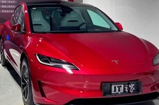 特斯拉中国Model S/3/X/Y车型获2025.44.32.1软件更新：新增语音唤醒、“自动化”应用程序等