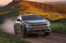 丰田全新电动跨界车bZ Woodland