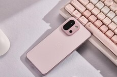 消息称一加小屏新机暂定3月发布,预计为一加15T