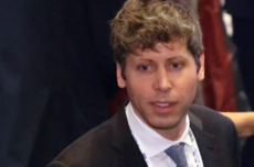 OpenAI有望拿到1000亿美元，但也快被逼到墙角了