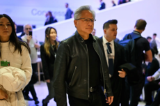 美媒谈英伟达年报变化:删减特朗普不喜欢内容,警告错失中国机遇