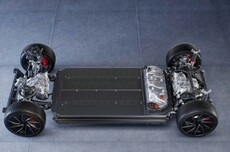 特斯拉陶琳谈燃油车发动机与特斯拉电驱零部件数量差异:结构越简单故障概率越小