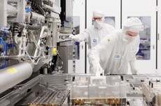 “关键里程碑”，阿斯麦：新一代EUV光刻机已准备好量产芯片