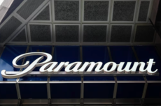 华纳兄弟竞购白热化:派拉蒙再度提高报价 Netflix或跟进