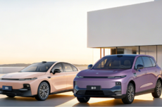 零跑B01和B10开始推送最新OTA 新增支持城市领航辅助