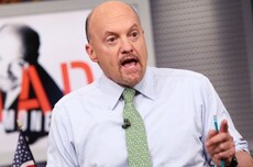 英伟达靓丽业绩为何仍难阻股价下滑？华尔街名嘴揭晓原因