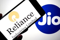 印度前首富挑战扎克伯格和马斯克：信实瞄准人工智能硬件市场