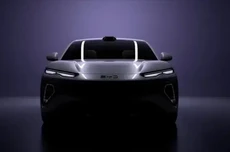 比亚迪海洋旗舰轿车海豹08外观预热,明天首秀