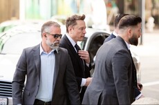 败诉或赔偿10亿美元 马斯克就推特诉讼作证:没想到言论严重影响股价