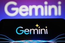 男子恋上Gemini？AI“妻子”下达任务：去毁灭机场，结局令人不寒而栗！