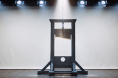 万人大厂裁员40%,其实是一场表演