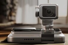 影石CEO刘靖康点赞荣耀Robot Phone