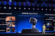 荣耀机器人手机Robot Phone亮相：有两个AI核心能力