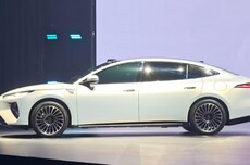 比亚迪海洋网全新旗舰轿车海豹08全球首秀，今年Q2正式上市