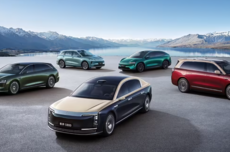 鸿蒙智行问界全系车型1-2月累计交付新车超5.8万